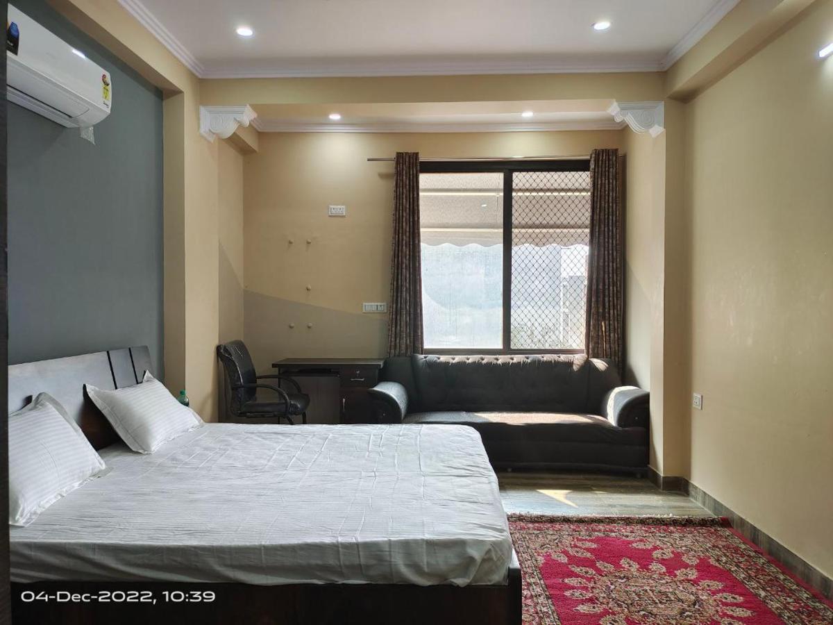 Osho Villa Guest House Джайпур Екстериор снимка