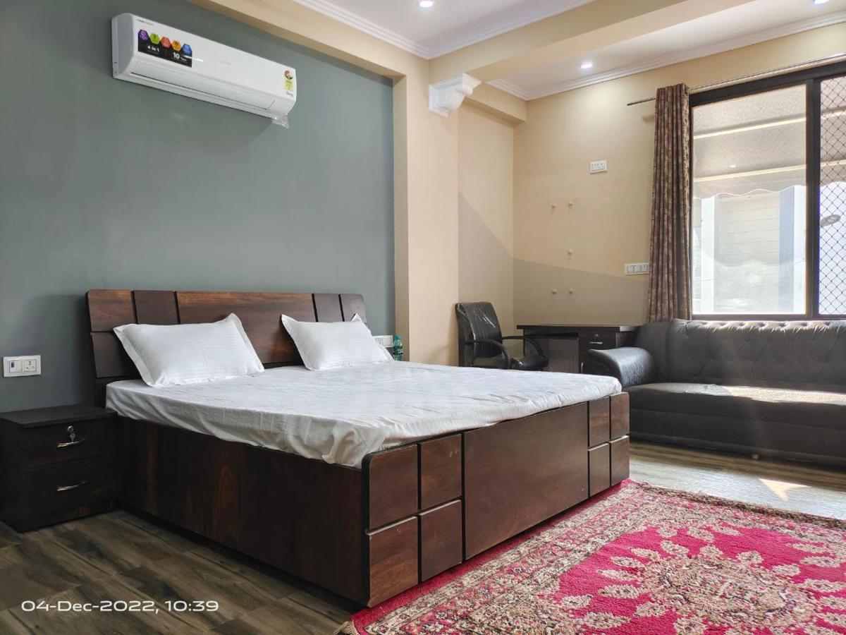 Osho Villa Guest House Джайпур Екстериор снимка